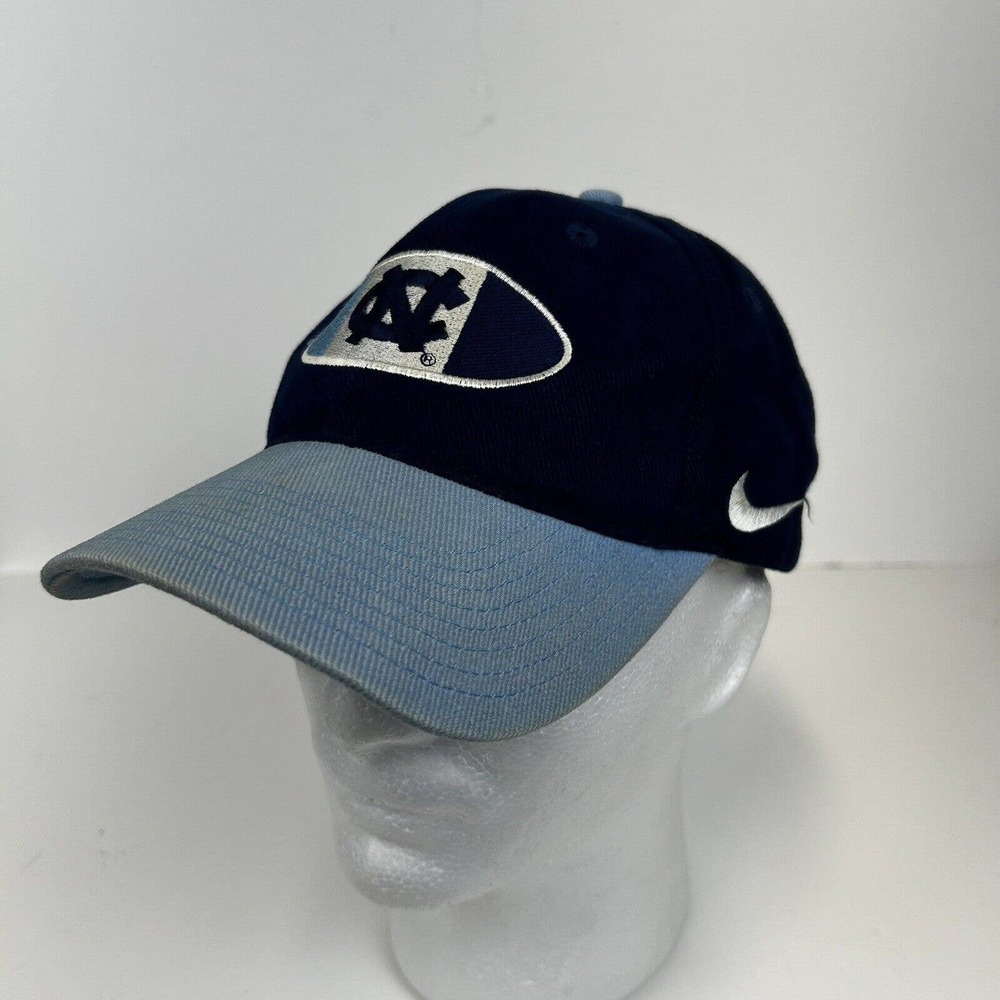 Vintage 90s Nike White Tag North Carolina Tarheels Embroidered SnapBack Hat Blue